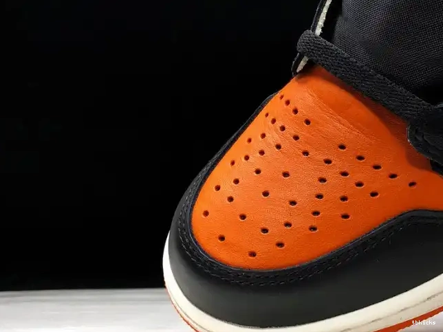 Cheap TB AQ0818-158 x AJ1 Off-Louis Jordan Air 1 OW 0512